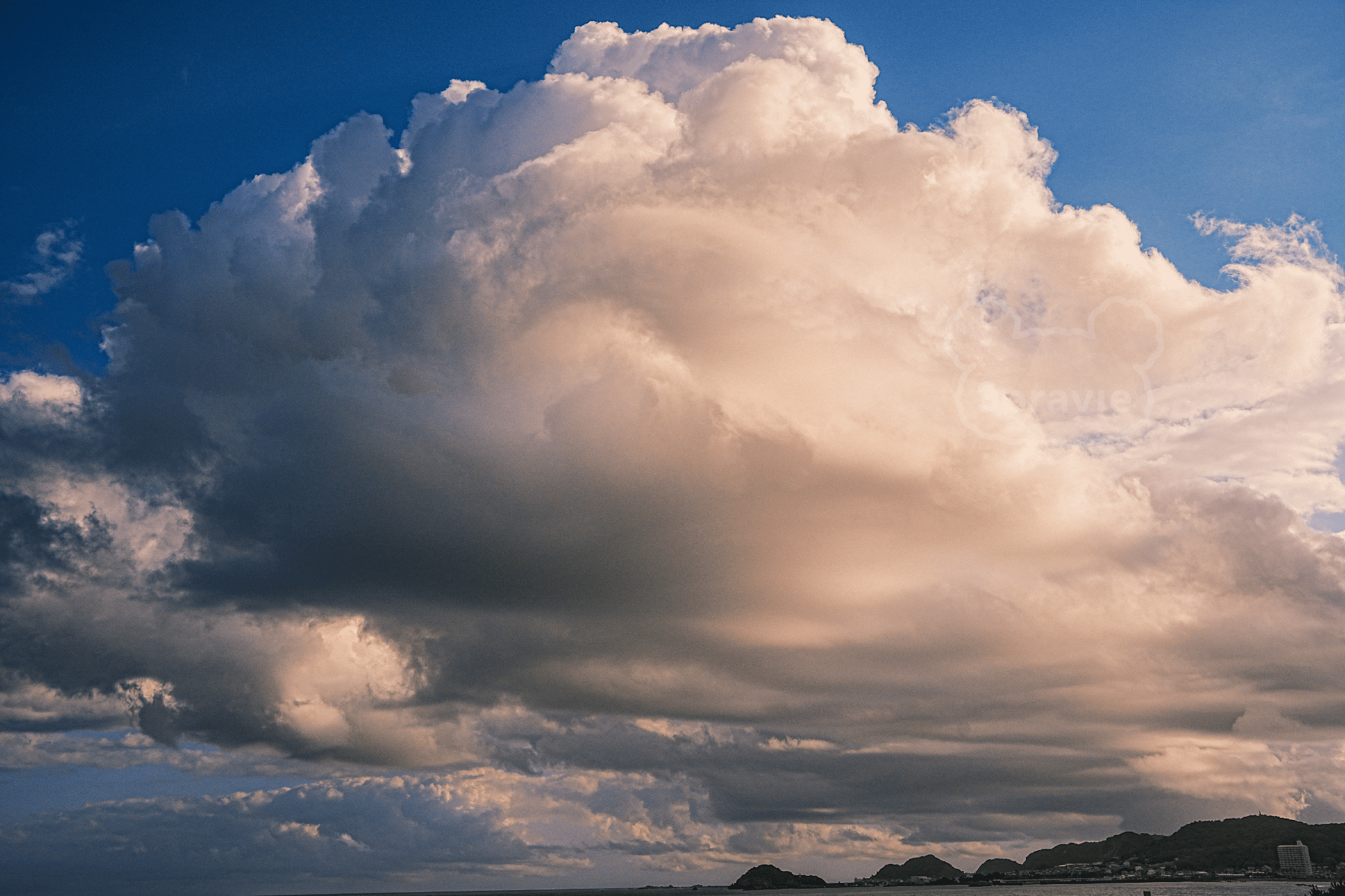 大きな雲 のプレビュー